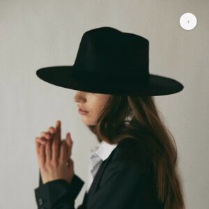 Janessa Leone Korin Hat